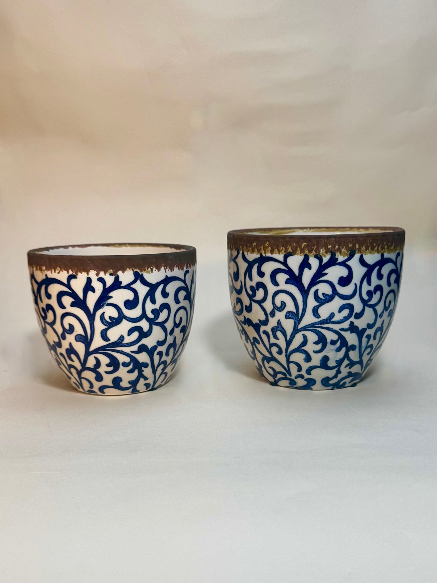 Set of 2 Damascus Pottery Planters