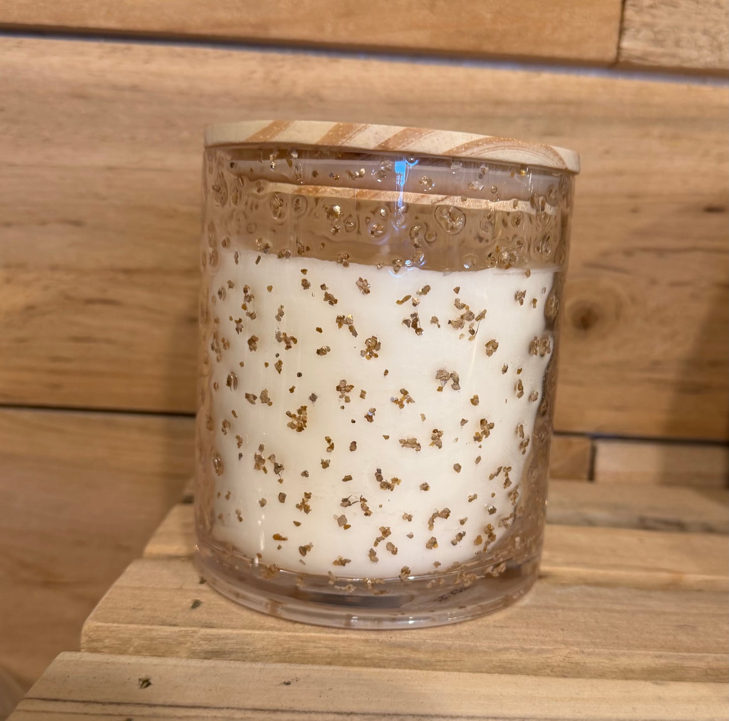 18 oz Gold Flex Terrain Candle With Wood Lid